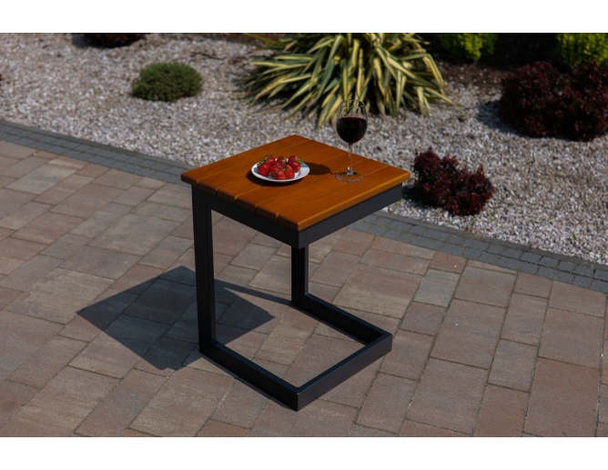 Beistelltisch aus Erlenholz + Metall...